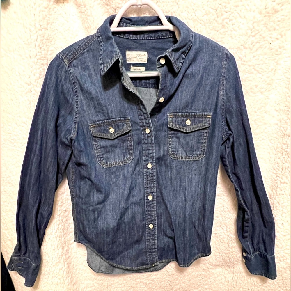Trendy jean shirt
